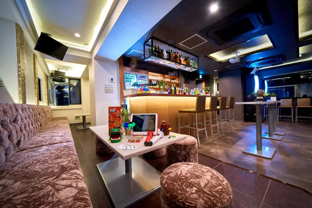 恵比寿 高級カラオケ】VIPな個室カラオケ・芸能人御用達のお店 – 貸切ナウ